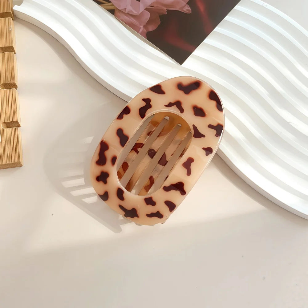 AmberGrip™ Haarklammer – Flaches Design, Starker Halt & Schmerzfreier Komfort für alle Haartypen