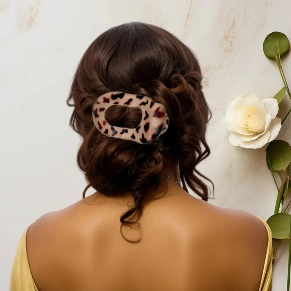 AmberGrip™ Haarklammer – Flaches Design, Starker Halt & Schmerzfreier Komfort für alle Haartypen